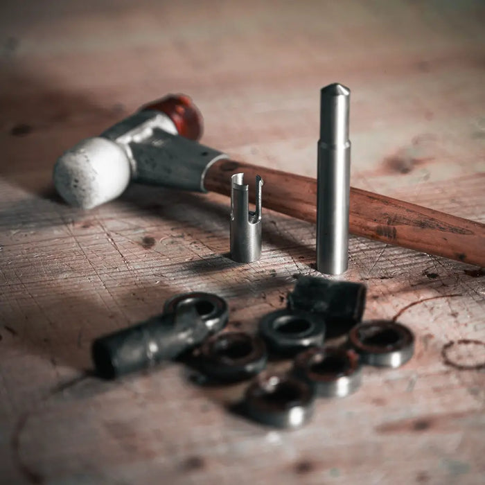 77 Designz Bearing tool